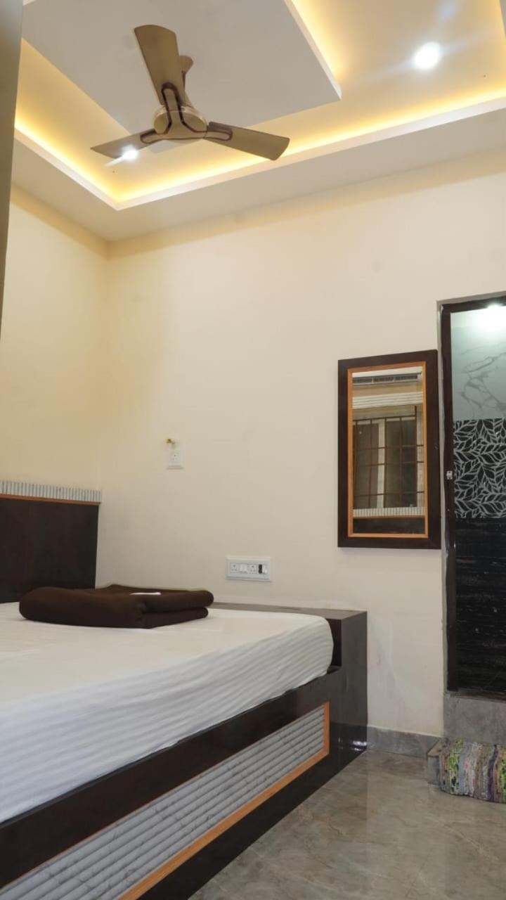 Sri Vasavi Residency Hotel Rameswaram Bagian luar foto
